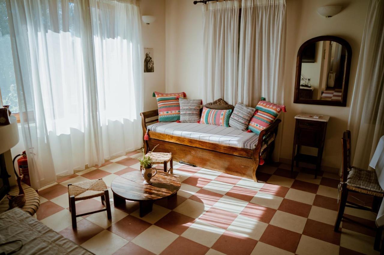 Seafront Traditional Stone House In Sunset Olive Grove - B Alyfanta 외부 사진