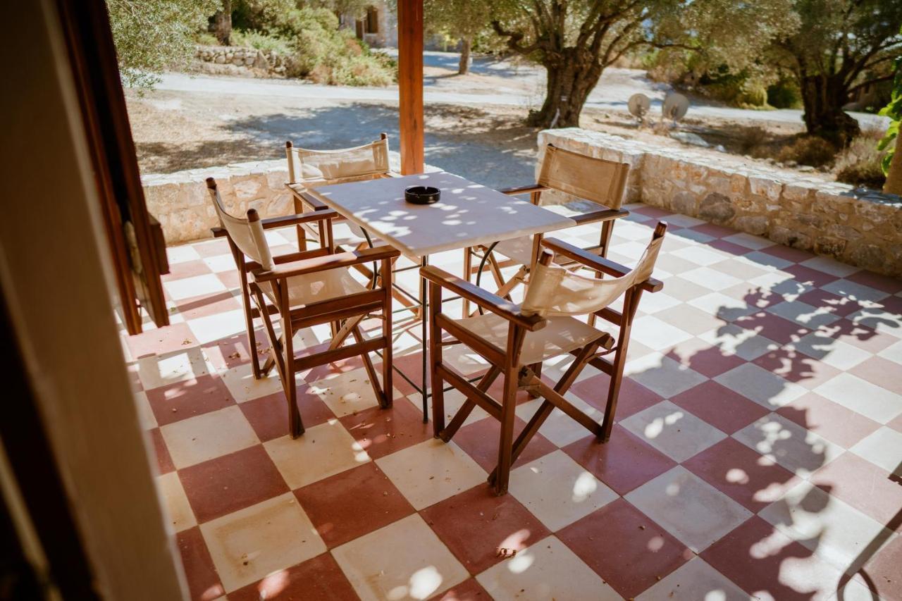 Seafront Traditional Stone House In Sunset Olive Grove - B Alyfanta 외부 사진